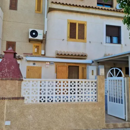 Adosado Unifamiiar Rocasol Будинок відпочинку