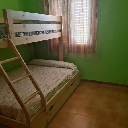 بيت للعطل Adosado Unifamiiar Rocasol تورّيفيِخا